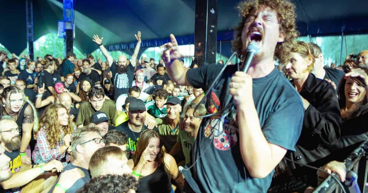 Baroeg Open Air 2026 welcomed more than 10,000 visitors to its first two-day edition, with Fear Factory, Fat Dog, Buzzcocks and 37 other acts.